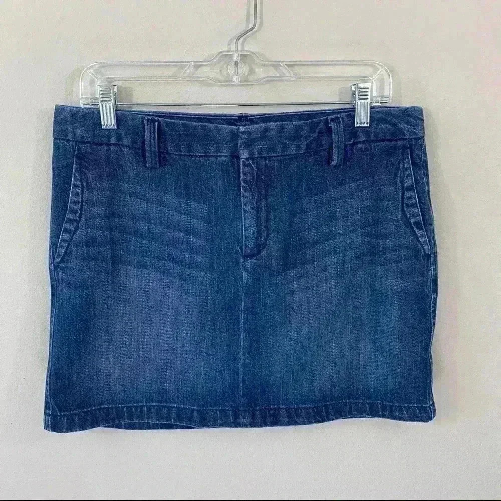 Gap denim skirt with pockets